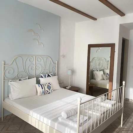 Klio And アパート *