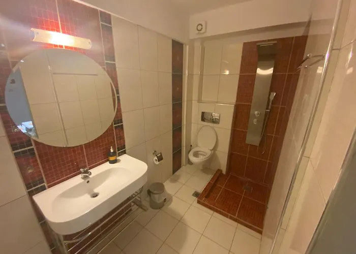 Klio And * Νέοι Πόροι